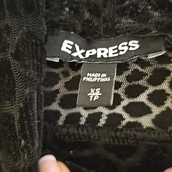 Turtleneck Express top - Picture 4 of 6